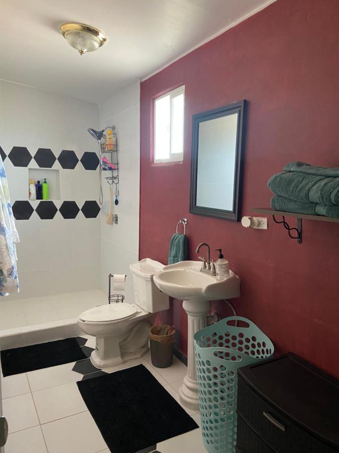 Large 4 Bedroom Home With Gated Parking ปูแอร์โตเปญาสโก ภายนอก รูปภาพ